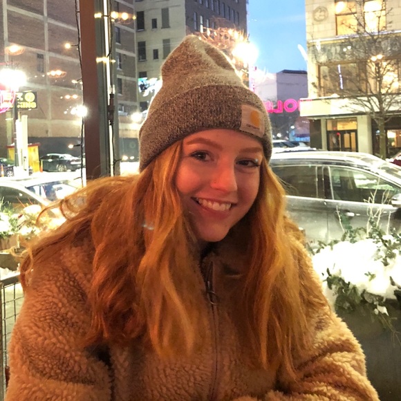 Meet your Posher, Izzy - Picture 1 of 1